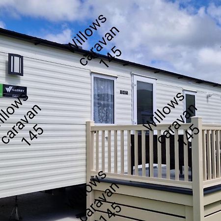 Willows Caravan 145 Llanddwywe Dış mekan fotoğraf