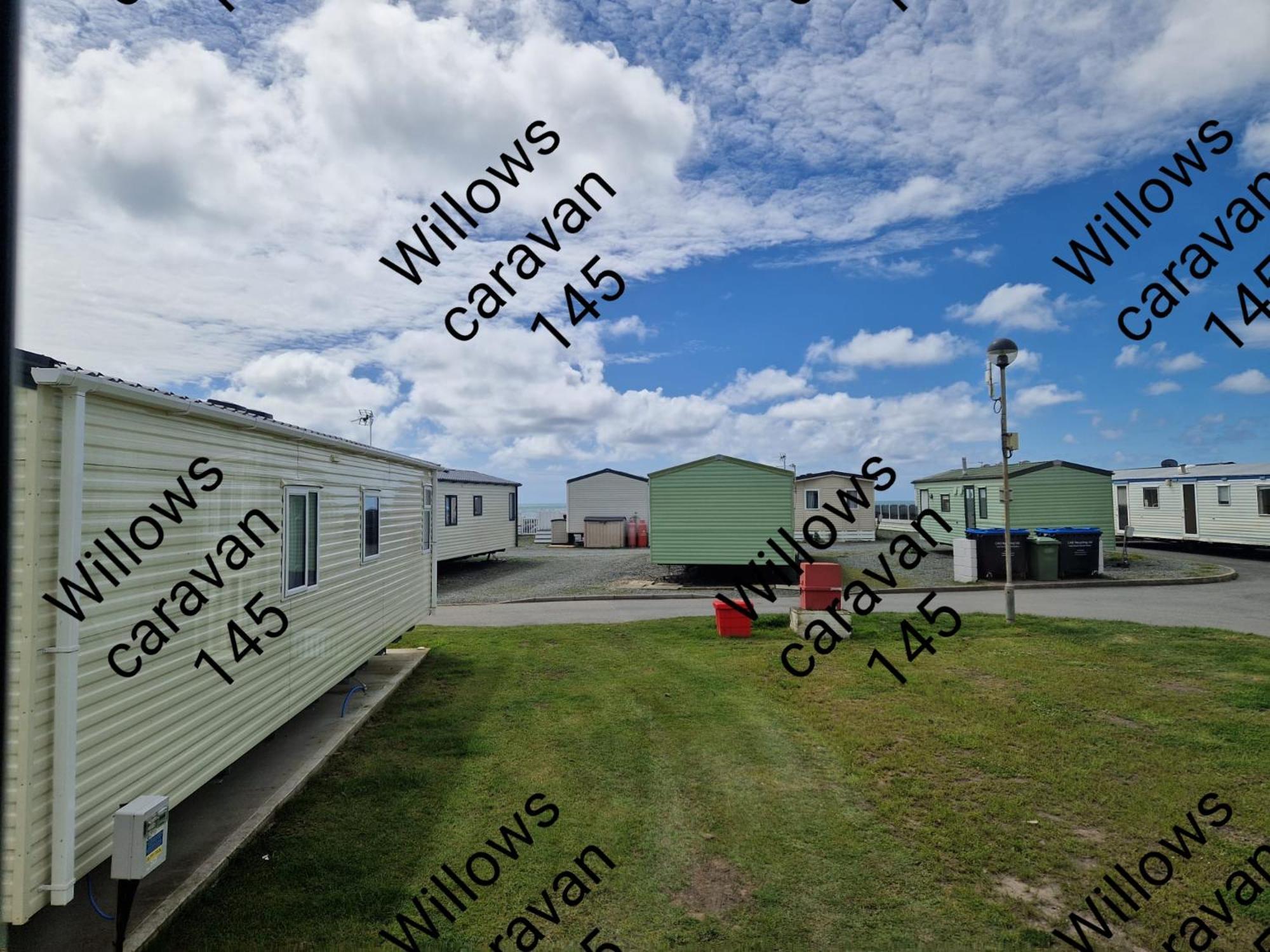 Willows Caravan 145 Llanddwywe Dış mekan fotoğraf